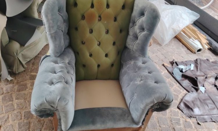 chesterfield en cours de travaux a eguilles en mai2024